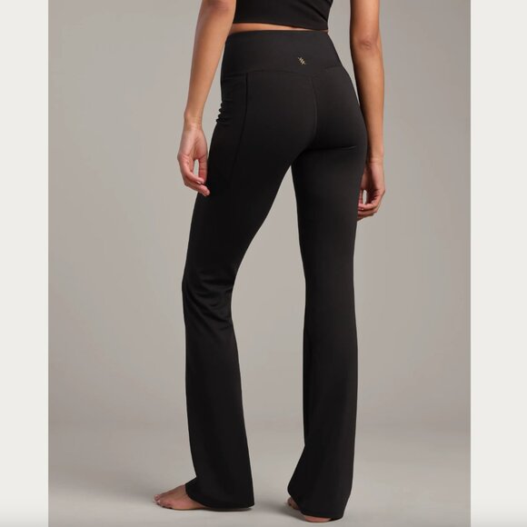 Revive Flare Legging - Picture 2 of 3